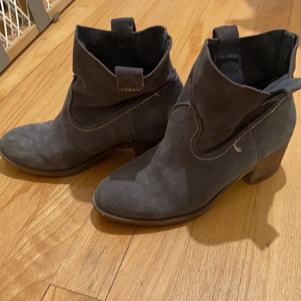 Carlos Santana booties